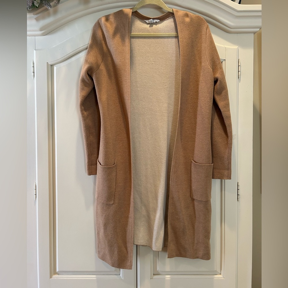 Time & Tru Long Cardigan, Size Small.